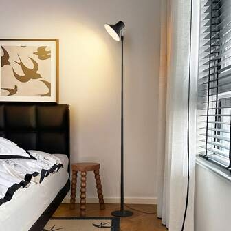 1盏57英寸现代可调节高度LED落地灯，USB供电，3000K-6500K亮度可调，室内多用途转角落地灯，适用于客厅、卧室、书房和办公室装饰