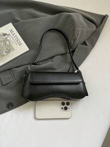 1 Túi xách PU bóng cho nữ, Túi đeo chéo nhỏ có khóa thời trang, Phần cứng tông vàng, Màu hồng/Nâu/Đỏ/Đen/Trắng, Có lót và viền, Ví hình chữ nhật có cấu trúc, Thích hợp cho sử dụng hàng ngày, đi làm, đi học, tiệc tùng - Thiết kế bền và dễ vệ sinh, Túi đa năng thời trang có khóa, Bóng và có lót, Phụ kiện thời trang nữ, Túi tote du lịch cao cấp cho nữ, Ví cổ điển, Túi xách hàng hiệu - màu đen - Xem 4