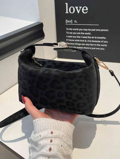 Fashionable Leopard Print Handbag, Contrasting Color, Versatile For Commuting