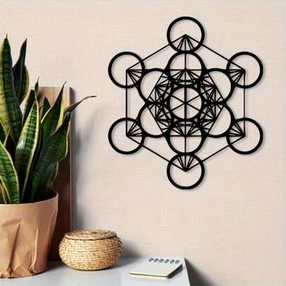 HELLOYOUNG 用我们的梅塔特隆立方体金属墙饰提升您的空间格调。这款耐候铁艺壁画展现了复古神圣几何图案，为任何房间带来精神上的和谐。它是圣诞节或家居装饰的理想之选，适合现代家居装饰、房间装饰和卧室装饰。