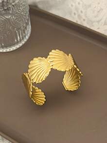 不锈钢手链，休闲女士手链，饰有贝壳、海星、花朵、蝴蝶图案 - 金色 - 查看 15