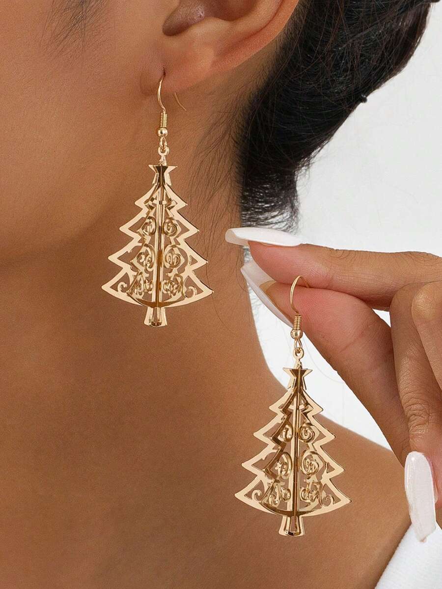 1 Pair Of European And American Retro Christmas Tree Three-Dimensional Earrings With Personalized Hollow Out Christmas Style Holiday Versatile Women's Earrings - Gold - View 1