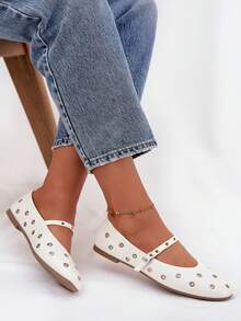 优雅的Marivon女士芭蕾舞鞋，饰有银色装饰，时尚舒适，适合日常穿着，白色米色 - 白色 - 查看 5
