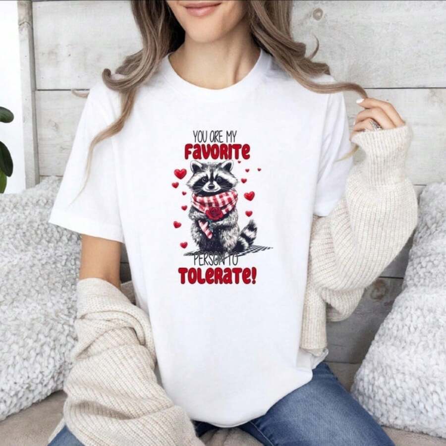 Eres mi persona favorita para tolerar el crimen. Camiseta Ra, Camiseta Rac Love, Camiseta del Día de Love Vaine, Lindo Día de Vaine, Opossum.jpg220g WoM-en's 100% Cotton T-Shirt - Feminine and Comfortable FiT-Suitable for all people, whether woM-en or M-enhigh-quality durable fabric suitable for all seans,ft to the touch but built to lastBreathabletops woM.en fall outfiT.S for woM.en vaC.Ation outfiT.S woM.en halloween costume - Blanco - Ver 1