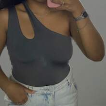 Body   Casual    Vazado / cortado  Assimétrico    Abertura no ombro  Praia  Férias    Todas estacões - Cinza - Visão 3