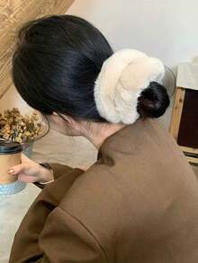 1pc Women's Fashionable & Elegant 16cm Oversized Fluffy Hair Scrunchie, Warm For Everyday Wear In Spring, Autumn & Winter Head Accessories