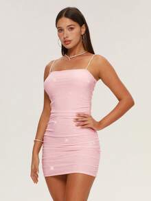 XLLAIS 圣诞褶皱侧边亮片吊带粉色亮片连衣裙派对女装狂欢装