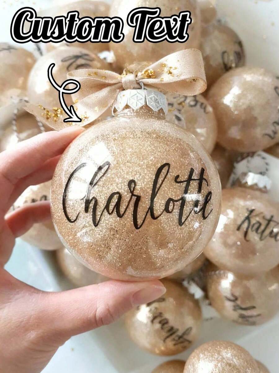 Enfeite de Natal Personalizado, Decoração de Natal com Nome Personalizado, Bola de Natal, Decoração de Natal Personalizada, Enfeite de Natal com Nome da Família, Amigo Secreto Enfeite de Natal Personalizado/Decoração de Árvore de Natal com Nome Personalizado/Presente de Decoração Personalizada para Família ou Amigos, Cor Aleatória