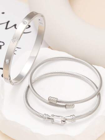 Fashionable Minimalist Stainless Steel Four-Leaf Clover Zirconia Bracelet For Women, Versatile For Daily Wear, Suitable As Holiday Gift