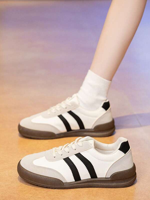New Women Casual Flat Outdoor Sneakers, Fashionable, Lightweight, Non-Slip
