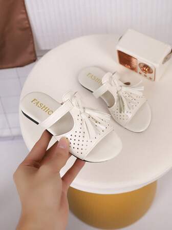 1 Pair Children's Tassel PU Casual Fashion Slippers, Suitable For Summer