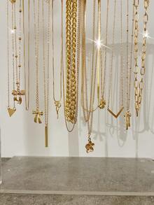 17KM Conjunto de 14 colares com pingentes simples e modernos em estilo vintage: moeda, coração, laço, borboleta e formas geométricas básicas. Ideal para presentear mulheres, irmãs e casais. Perfeito para férias, encontros, ocasiões casuais, festas, casamentos, Natal e Dia dos Namorados.