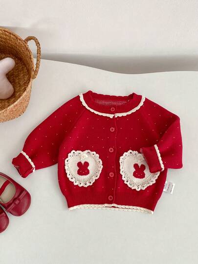 秋冬新款婴儿服装，可爱爱心兔子提花针织开衫，圆领长袖红色圣诞新年风格开襟毛衣