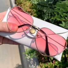 Heart-Shaped Sunglasses, Dark Glasses For Girls And Small Children. - Hồng - Xem 1