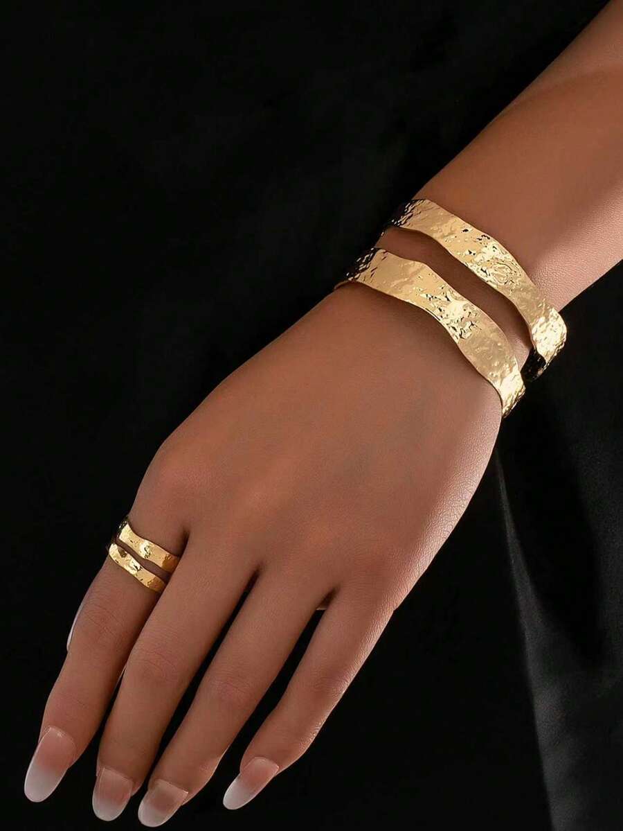 1 Set Exaggerated Luxurious Textured Asymmetric Heavy Metal Leaf Bracelet And Ring Jewelry Set, Fashionable And Elegant Accessories Suitable For Women's Daily Wear - Yellow Gold - View 1
