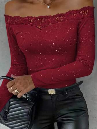 Elegante blusa romántica de manga larga con un hombro con parches de encaje y brillo para mujeres en fiestas de moda