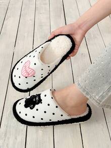 XIXITIAO زوج من الأحذية الداخلية للنساء بتصميم نقاط وقلوب على شكل قطط، سميكة مانعة للانزلاق وفرو دافئ مناسبة للمنزل والحفلات في فصلي الخريف والشتاء