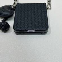 Luksusowy, prosty, czarny, słomiany pokrowiec na telefon z wisiorkiem w kształcie serca, pleciony, kompatybilny z Samsungiem - Czarne - Zobacz 11