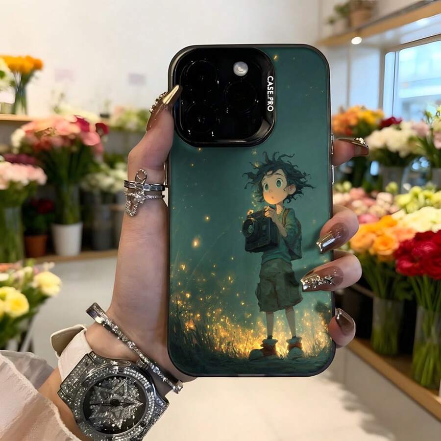 Cubierta de telefono con borde negro y diseño de personaje animado en tonos verdes con estrellas brillantes y texto CASETTO para uso diario y ocasiones especiales Aplicable a los teléfonos de la serie Apple y Galaxy - Blanco - Ver 1