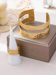 1 Set Exaggerated Luxurious Textured Asymmetric Heavy Metal Leaf Bracelet And Ring Jewelry Set, Fashionable And Elegant Accessories Suitable For Women's Daily Wear - Yellow Gold - View 2
