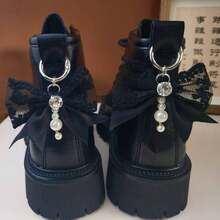 زوج من مشابك الشعر بشكل فراشة ذات طبقتين من الدانتيل والراين والخرز للزينة والاكسسوارات، هدية عيد الميلاد وعيد الشكر - متعدد الألوان - مشاهدة 3