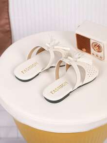 1 Pair Children's Tassel PU Casual Fashion Slippers, Suitable For Summer