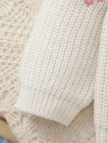 Girls Knitted Sweater With Delicate "Big Sister" Embroidery And White Floral Pattern, Soft And Warm - White - View 4