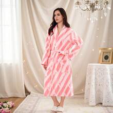 1件爱心条纹浴袍，春夏时尚简约条纹珊瑚绒加大码长袖连帽浴袍，柔软亲肤速干女士长款浴袍 - 彩色 - 查看 10