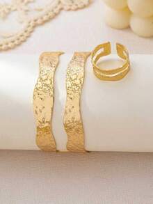 1 Set Exaggerated Luxurious Textured Asymmetric Heavy Metal Leaf Bracelet And Ring Jewelry Set, Fashionable And Elegant Accessories Suitable For Women's Daily Wear - Yellow Gold - View 4