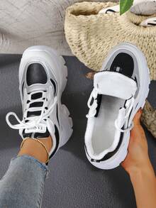 Damen Mode Runde Zehenkappe Schnürung Große Größen Slip-On Winter Warm Bequeme Sportschuhe - Schwarz - Übersicht 1