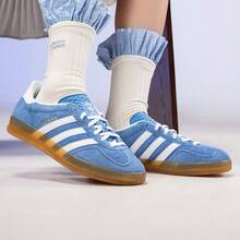Adidas Originals GAZELLE室内复古运动休闲鞋，男女款，2026新款经典低帮运动鞋，T字头鞋 HQ8717 - 藍白色 - 查看 3