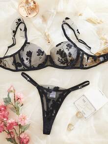 性感薄纱梅花图案拼接女士文胸内裤套装 - 黑色 - 查看 1