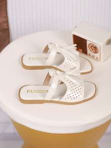 1 Pair Children's Tassel PU Casual Fashion Slippers, Suitable For Summer - Beige - View 5