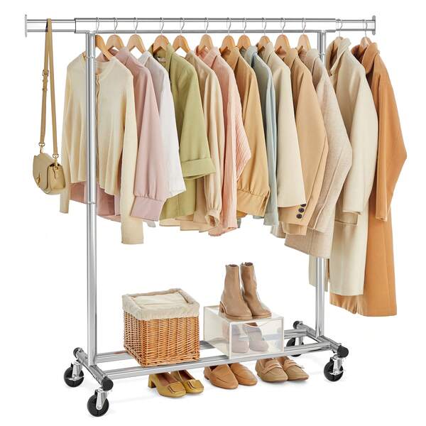 SONGMICS Portant à vêtements sur roulettes, portant à vêtements robuste pour accrocher les vêtements, portable, 45 x (92-132) x 162 cm, avec rail extensible, capacité de charge de 100 kg, argent