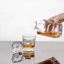 3pcs Elegant Whiskey Decanter Gift Box Exquisite Gift Box Set Wine Decanter Set Include 1 Decanter With 2 Glasses,Suitable For Gift Giving,Men's Gift,Gift For Father Husband And Boyfriend