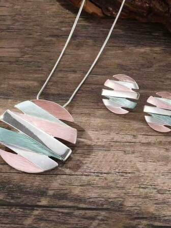 Elegant Geometric Ocean Enamel Jewelry Set With Unique Pendant And Earring Combination For Women's Daily Wear Versatile Party Eye Catching Charm Accessories Geometric Ocean Style Enamel Set With Unique Pendant And Earring Combination For Women's Elegant Daily Commuting