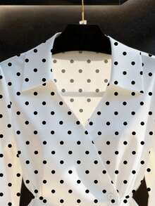 女士春秋新款波点V领系腰休闲长袖衬衫，适合日常通勤、约会、下午茶等场合。 - 白色 - 查看 3