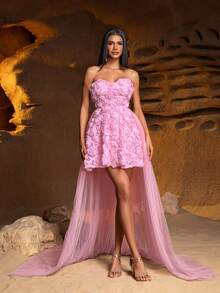 Faeriesty 优雅迷你婚纱，饰以精致的 3D 立体花卉贴花和轻盈的薄纱拖尾——非常适合夏季婚礼、花园派对、奢华仪式或正式晚宴。 - 粉色 - 查看 5