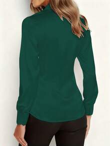女士优雅缎面白色长袖衬衫 - 百搭纯色纽扣衬衫，经典领型，面料柔软顺滑，不透缎面材质，可机洗和干洗，适合办公室、休闲和正式场合，高端风格，易于打理，适合春、夏、秋、冬四季穿着。 - 綠色 - 查看 3