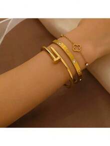 Bracelet en acier inoxydable 18 carats serti de diamants, 3 pièces, élégant et minimaliste, en forme de cœur. Couleur inaltérable. Idéal pour un usage quotidien. Un cadeau parfait.