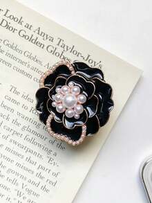 1pc Metal & Pearl Flower Decor Luxury Desk Slouchy Phone Holder, Extendable Phone Stand Compatible With IPhone, Android Phone, Gift For Birthday, Family, Friends Gifts Birthday Push-Pull Phone Grip - Multicolor - View 7