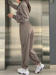 Tuta da donna GAOVOT, composta da felpa con cappuccio e pantaloni a gamba larga, in stile casual e comodo, adatta per l'autunno/inverno, con zip - Grigio - Visualizzare 5