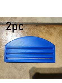 PETSIN 这款实用猫粮挤压器套装包含1个或2个猫粮挤压器，可高效挤出包装袋中的猫粮，最大限度地提取剩余猫粮，避免浪费。对于注重清洁和操作便捷的猫主人来说，这款挤压器非常实用。它尤其适用于猫粮包装袋，易于清洁，始终保持卫生。此外，无需任何辅助工具即可轻松快速地进行打印。