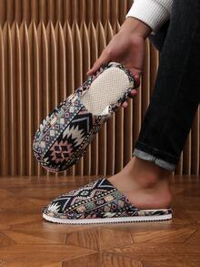 Chinelos Masculinos, Confortáveis e Quentes para Uso Interno e Externo, Antiderrapante em Piso de Madeira, Leves e Macios, Adequados para Todas as Estações - Multicolorido - Visão 2