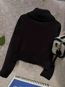 Cárdigan de mujer con cuello alto, cremallera grande y múltiples botones, diseño elegante