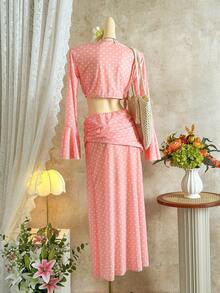 女士夏季波点两件套沙滩装，包括荷叶边喇叭袖透视V领罩衫上衣和长款侧开衩罩衫连衣裙，是夏季海滩和泳池派对的完美之选。 - 粉色 - 查看 5