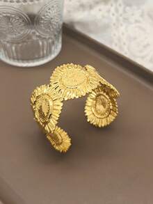 不锈钢手链，休闲女士手链，饰有贝壳、海星、花朵、蝴蝶图案 - 金色 - 查看 8