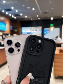 Funda para teléfono para fanáticos de las motocicletas, compatible con teléfonos ,  17,  16 Pro Max,  15 Pro Max,  13 y  12. Fabricada en TPU, ofrece protección contra golpes y caídas. Un regalo ideal para familiares, amigos, parejas, Día de Muertos y Halloween. - Negro - Ver 4