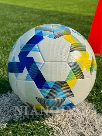 1 st. högkvalitativt förtjockad sömlös värmebunden fotboll storlek 5 för vuxna, tävlingsfotbollar, använder högkvalitativt PU-läder för att öka slitstyrka, halkskydd, mjukhet, stabilitet, enkel bollkontroll, hög elasticitet, inomhus- och utomhusuniversell fotbollsgåva, bollnål, bollnät