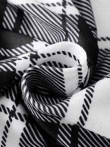 3件套男婴圣诞休闲格子直筒宽松裤，柔软舒适薄款，适合春秋夏季儿童穿着，面料舒适。